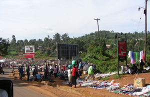 Market on the road (Nyandiwa) 